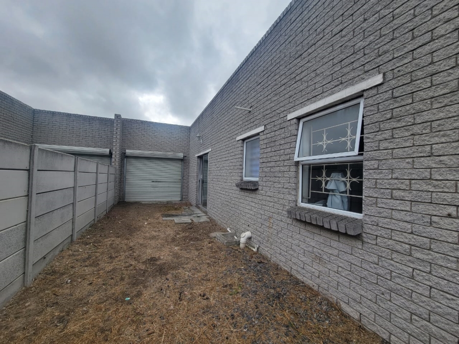 To Let 3 Bedroom Property for Rent in Des Hampden Western Cape